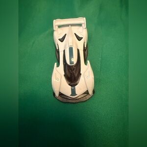 Mc laren White and Black Toy Race Car